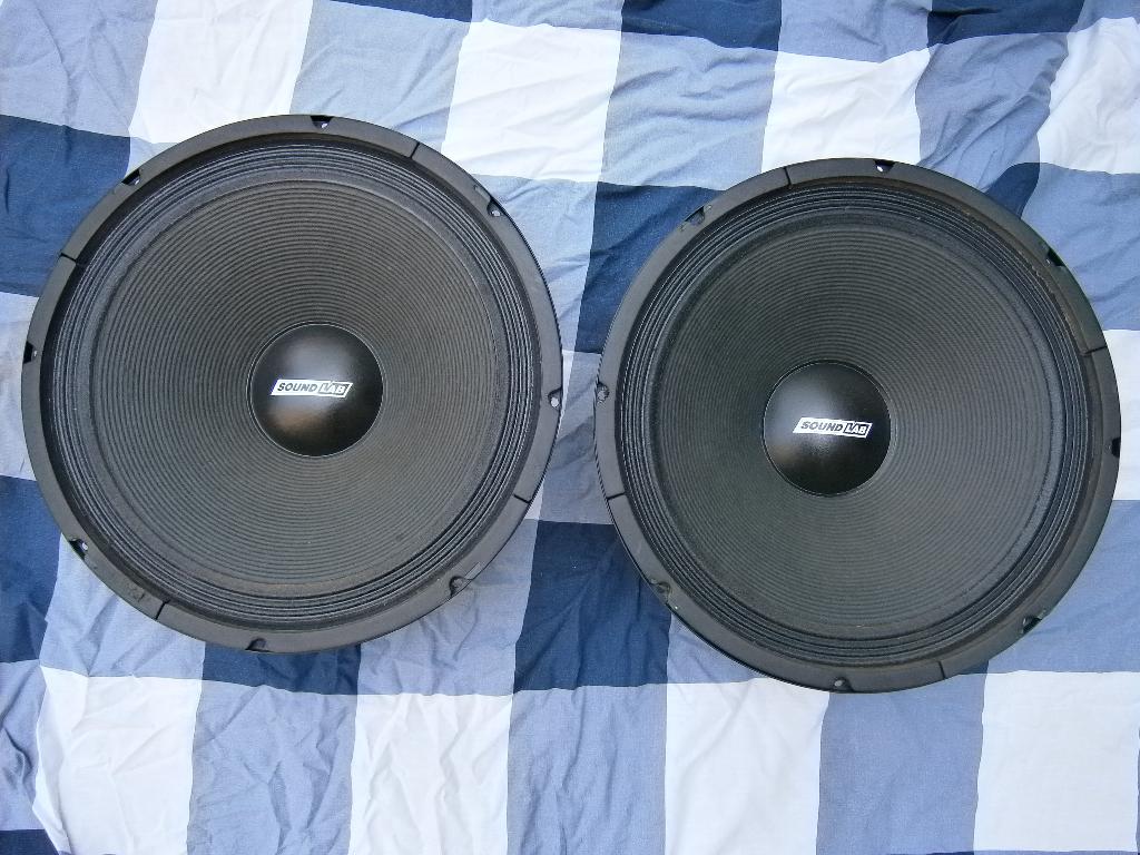 2 stuks SoundLab LS-385 G, 15 inch, 350 Watt Max. 8 Ohm, Audio, Tv en Foto, Luidsprekers, Gebruikt, Overige typen, 120 watt of meer