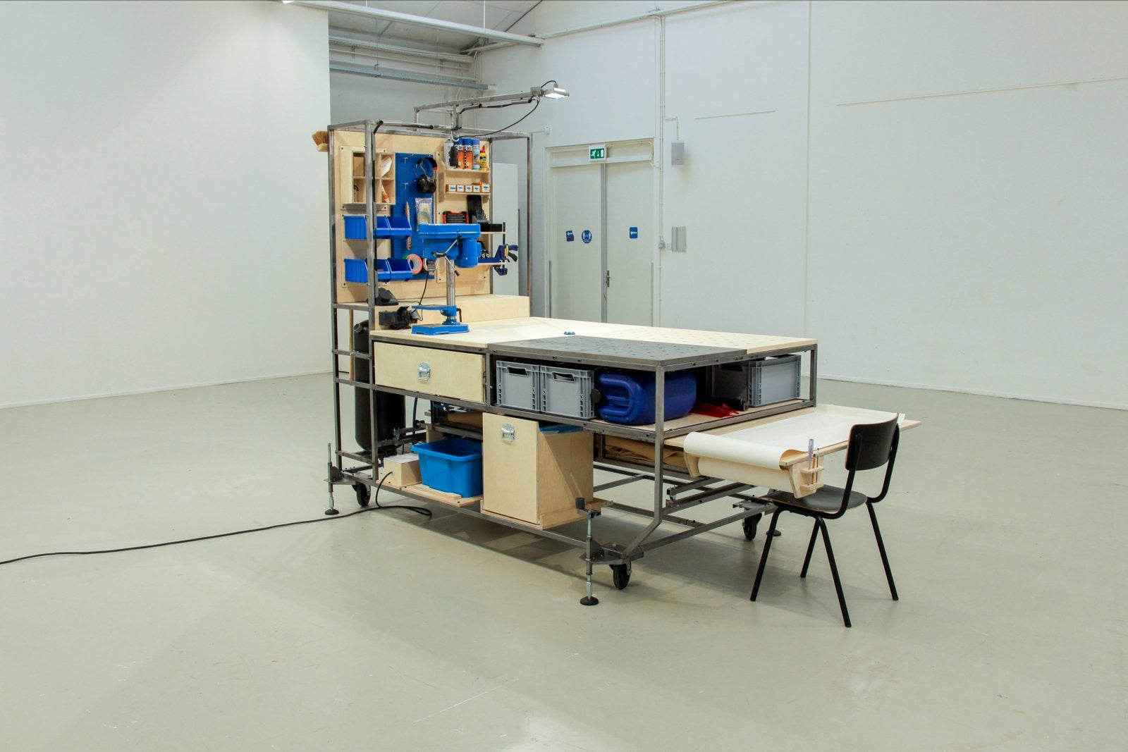 Multifunctionele Werkbank met Geïntegreerde Voorzieningen, Antiek en Kunst, Ophalen
