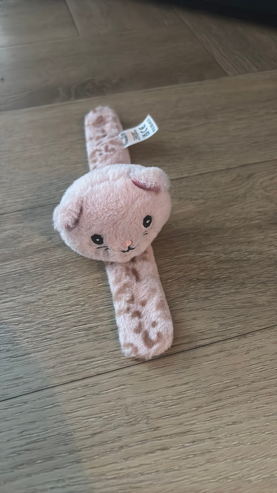 Armband met kattenkopje erop, Ophalen, Zo goed als nieuw, Overige typen