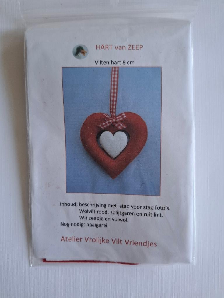 Viltpakketje met Lente korting, Hobby en Vrije tijd, Vilt, Ophalen of Verzenden, Nieuw, Figuurtje(s)