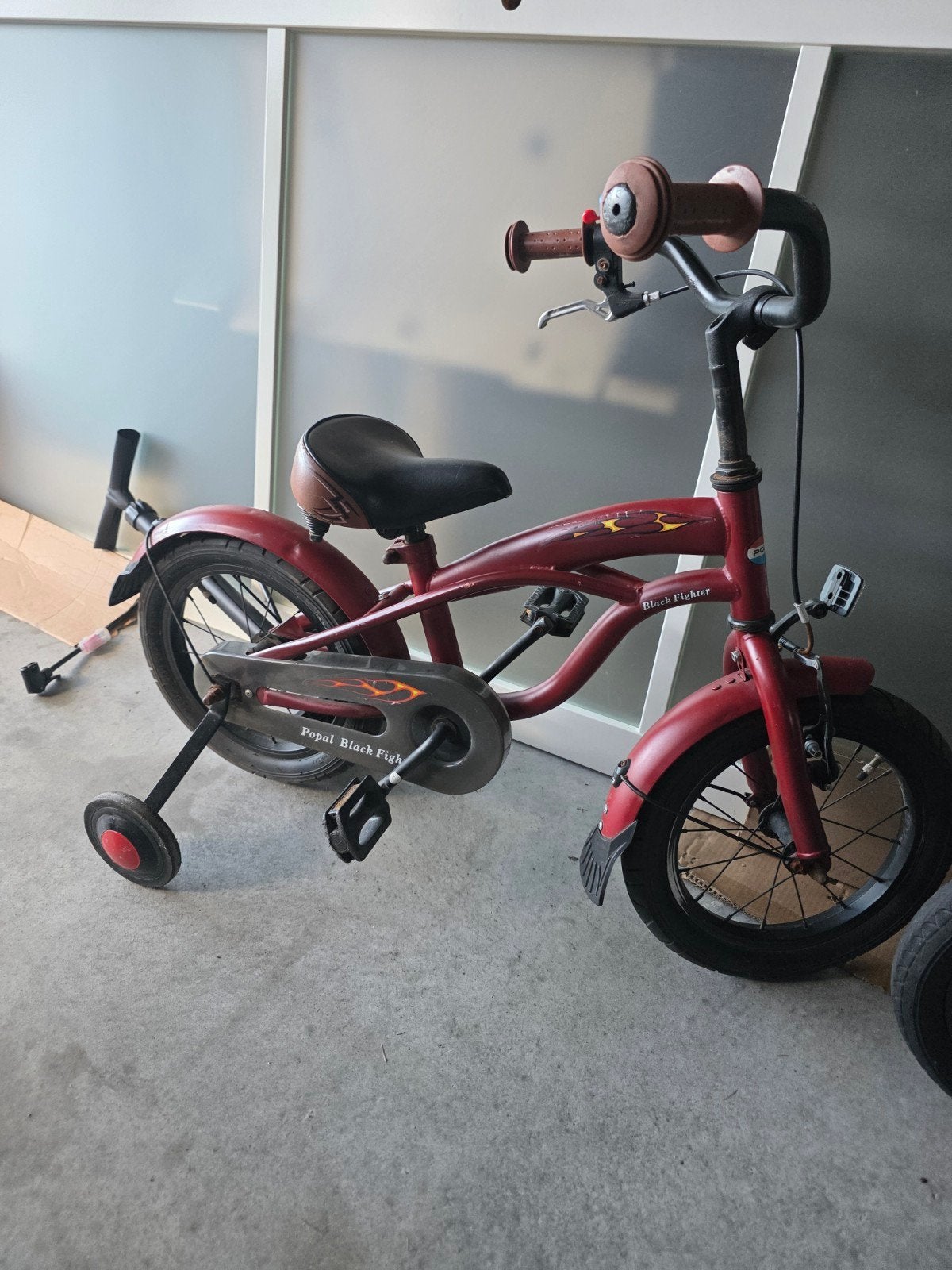 Kinderfiets Popal Black Fighter met zijwieltjes, Zijwieltjes, Velgrem, Ophalen of Verzenden, Popal