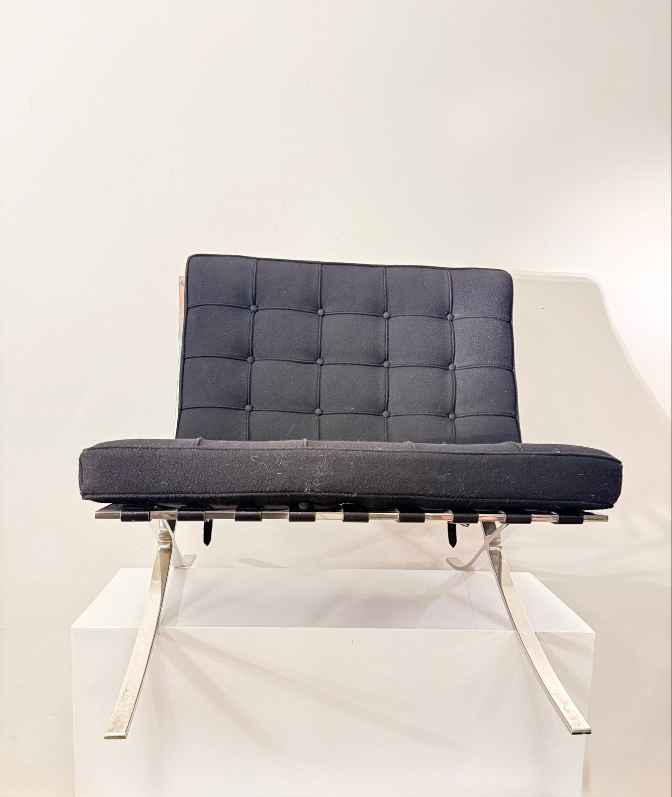 Barcelona Chair - Zwart - Gebruikt, Huis en Inrichting, Ophalen, Gebruikt, Zwart, Metaal
