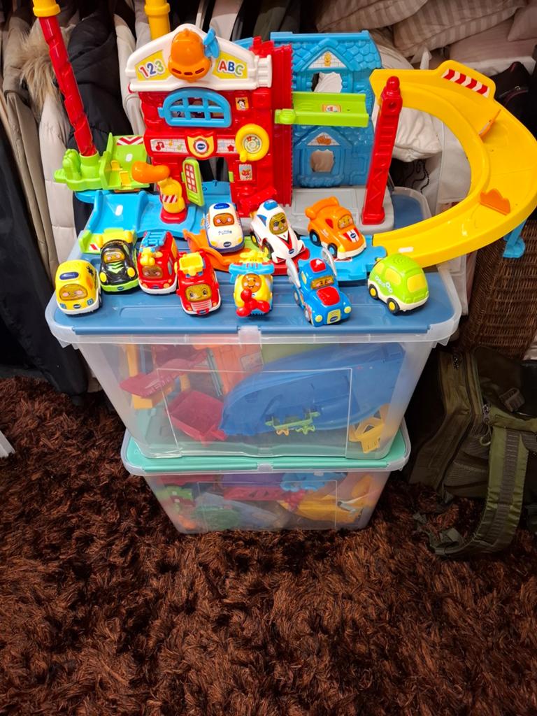 Vtech toet toet banen en auto's grote collectie, Ophalen, Gebruikt, 2 tot 4 jaar