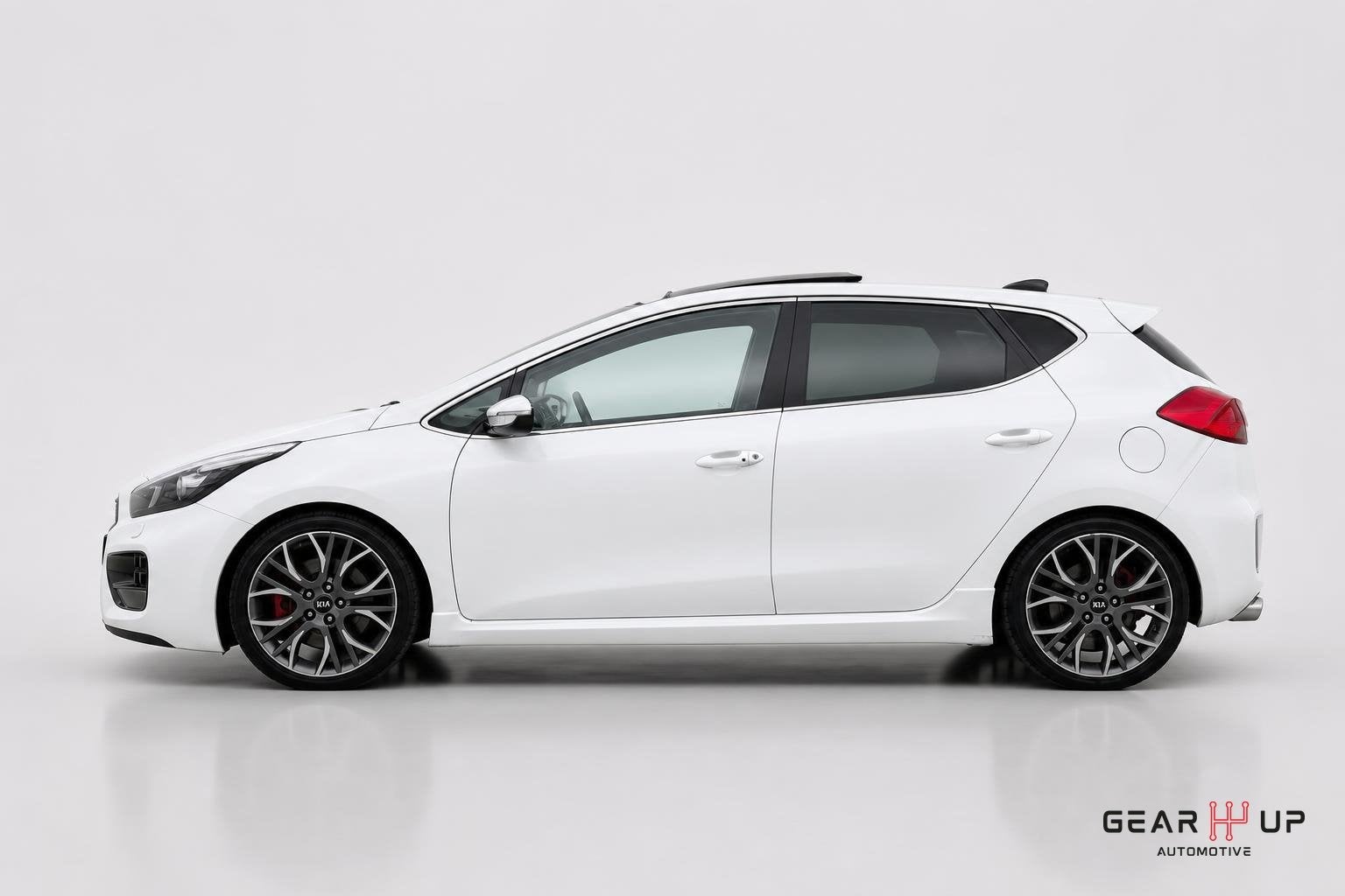 Kia Cee'd 1.6 GT PANO|CLIMA|CRUISE|STOELVERW|NAVI|KEYLESS|, Auto's, Voorwielaandrijving, Euro 5, Gebruikt, 1591 cc