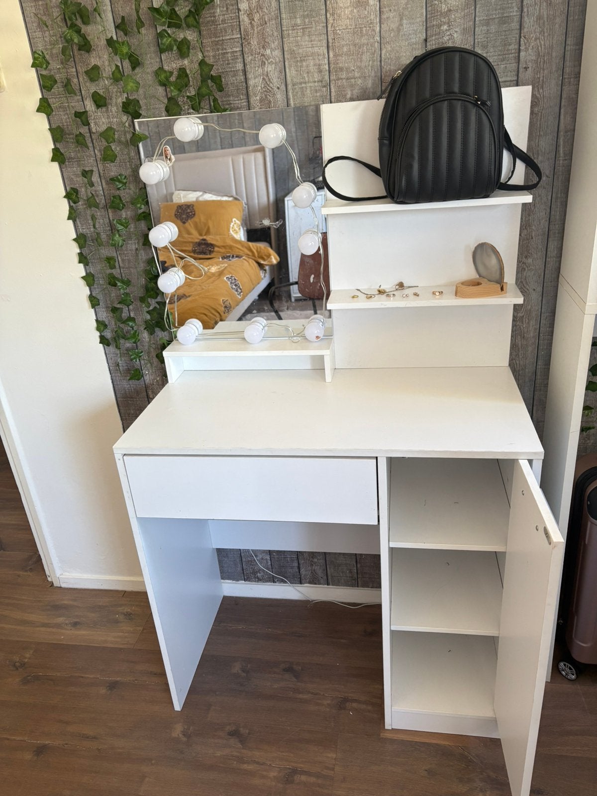 Nette make up tafel, Huis en Inrichting, Gebruikt, Minder dan 100 cm, Hout, 50 tot 100 cm