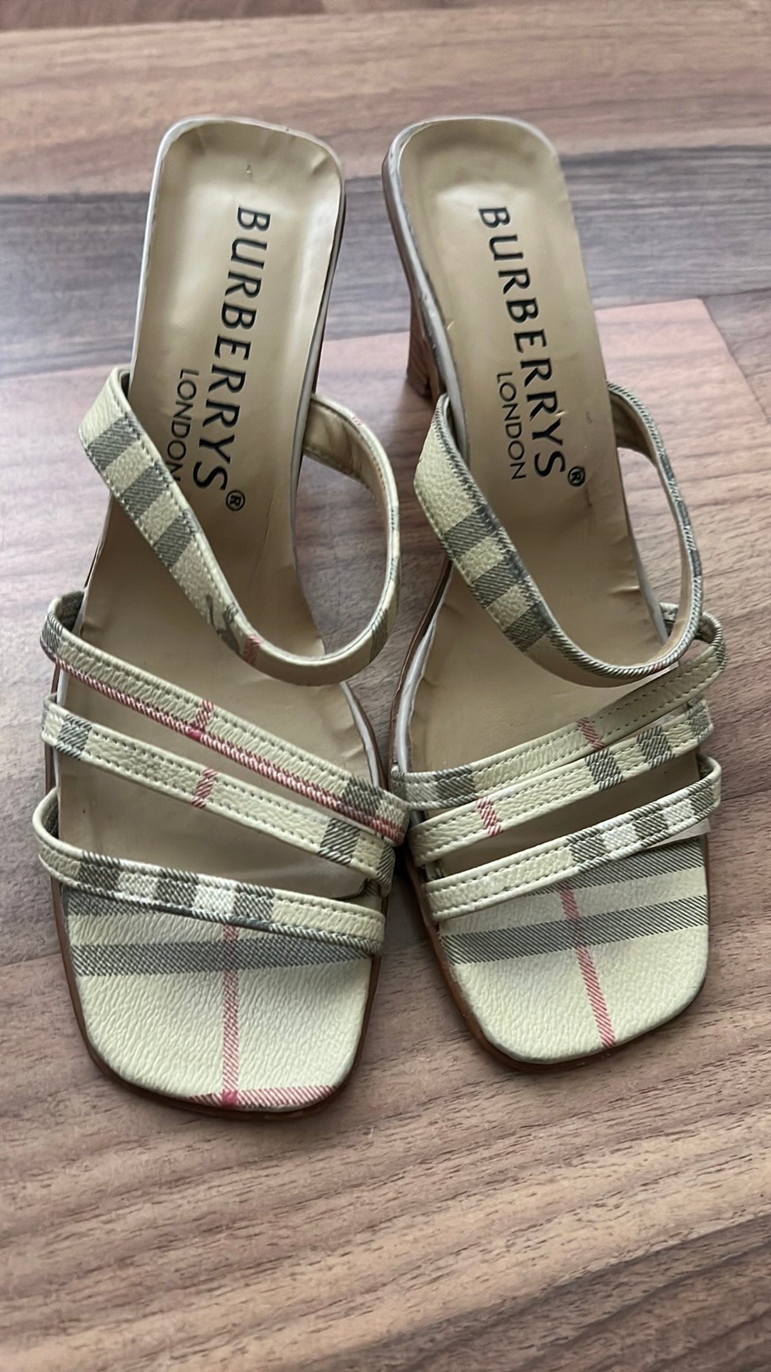 Muiltjes, slippertjes hak, Ophalen of Verzenden, Zo goed als nieuw, Sandalen of Muiltjes