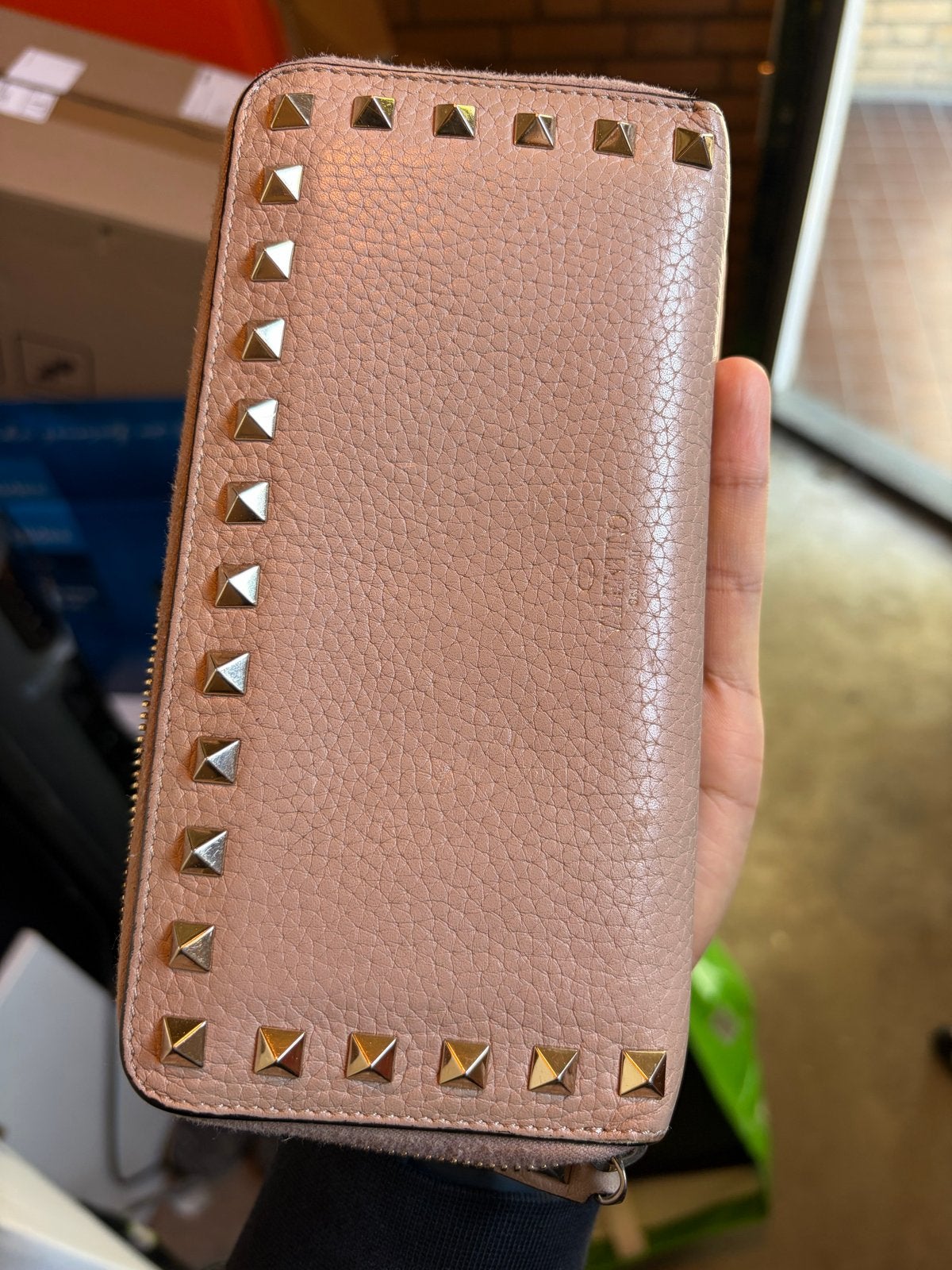 Valentino Garavani portemonnee met studs - Roze, Overige merken, Gebruikt, Ophalen of Verzenden, Roze