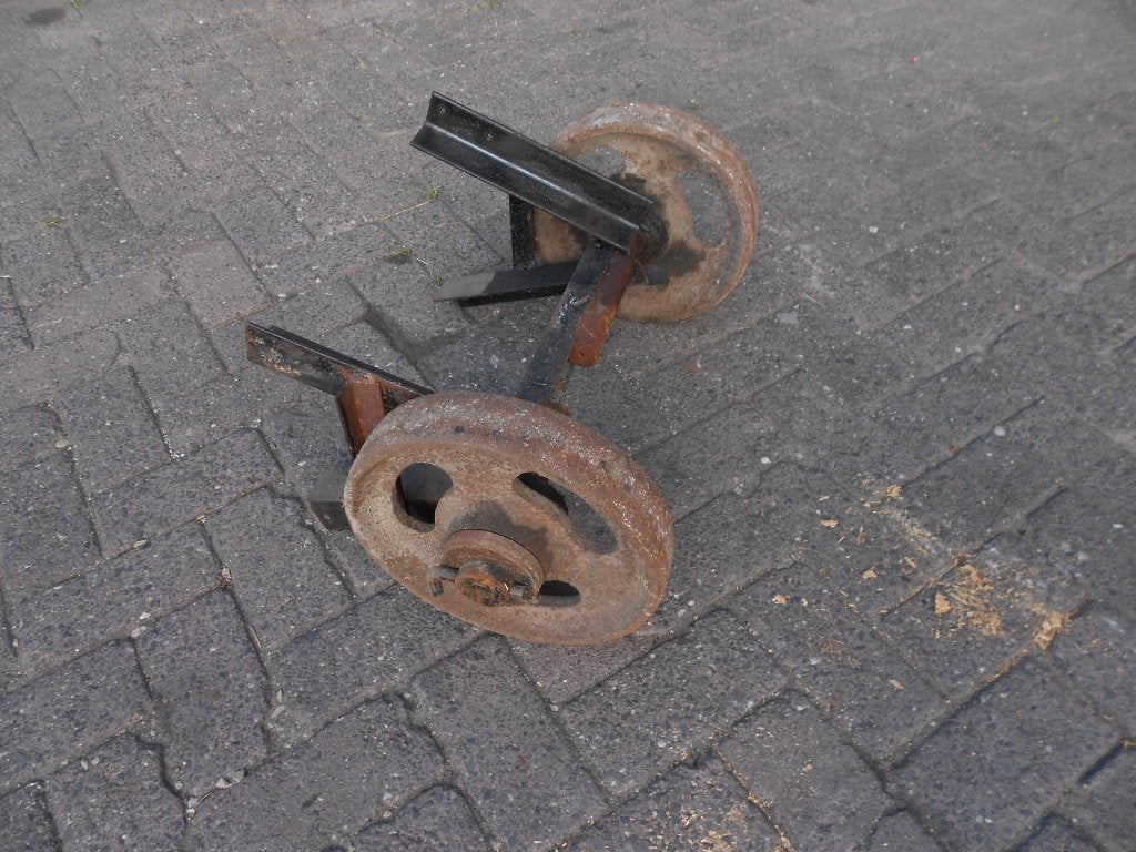 gietijzeren wielen, Antiek en Kunst, Ophalen