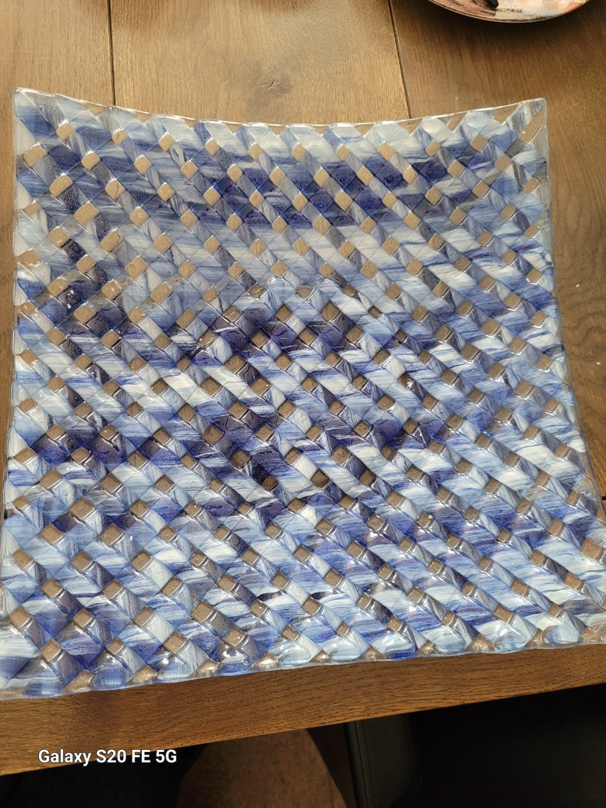 Glazen schaal 30x30 cm - Blauw/Wit gevlochten design, Schaal, Vierkant, Ophalen of Verzenden, Glas