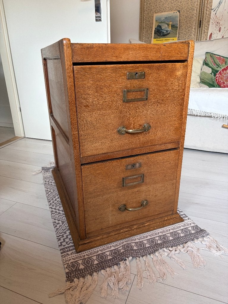 Antieke houten archiefkast, Huis en Inrichting, Kasten | Roldeurkasten en Archiefkasten, Ophalen, Jaren 1920., Minder dan 50 cm