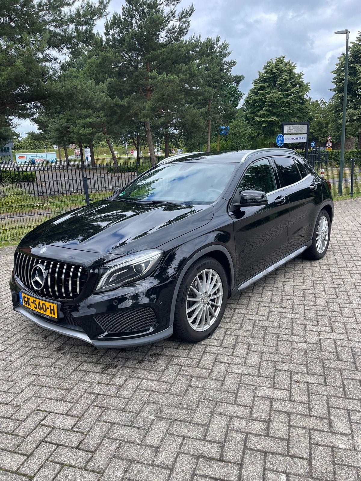 Mercedes-Benz Mercedes GLA200 2014 Zwart, Auto's, Zwart, 156 pk, 715 kg, Zwart
