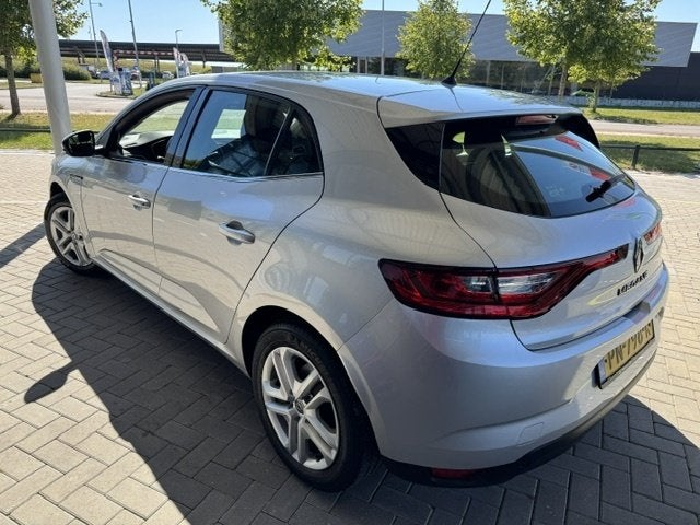 Renault Mégane 1.2 TCe 101 PK ZEN 5-DRS. + NAVI/CRUISE/ECC/, Auto's, Gebruikt, Euro 6, 4 cilinders, Parkeersensor