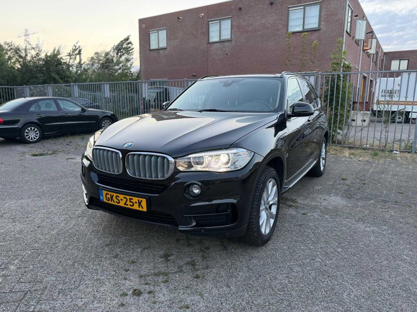 BMW - 2017 - X5 - xDrive40e iPerf. - Automaat - Personenauto, Auto's, Gebruikt, 4 cilinders, Zwart, Plug-in hybride