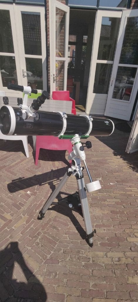 Sky-Watcher 150PL Newton + EQ3 met RA+DEC motortracking, Ophalen, 80 tot 200 mm, Met statief, Spiegeltelescoop (reflector)