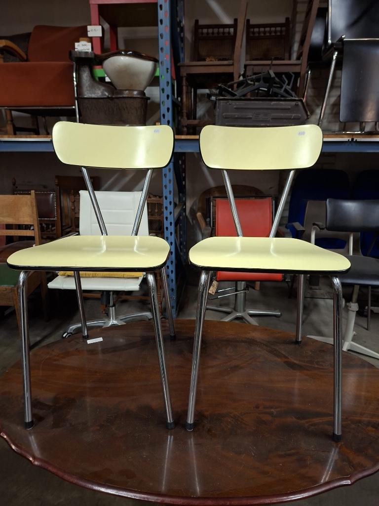 Vintage formica stoelenset jaren 50/60 – lichtgeel, Ophalen, Gebruikt, Overige kleuren, Twee