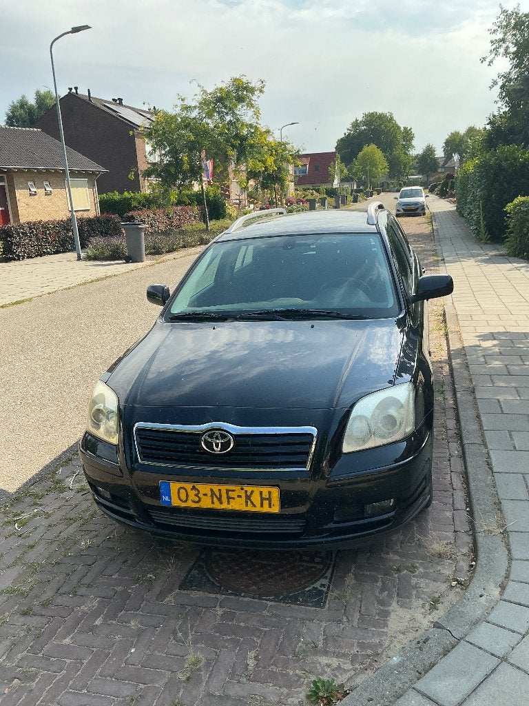 Toyota Avensis 1.8 16V WGN 2003 Zwart, Auto's, Voorwielaandrijving, 1794 cc, Avensis, 4 cilinders