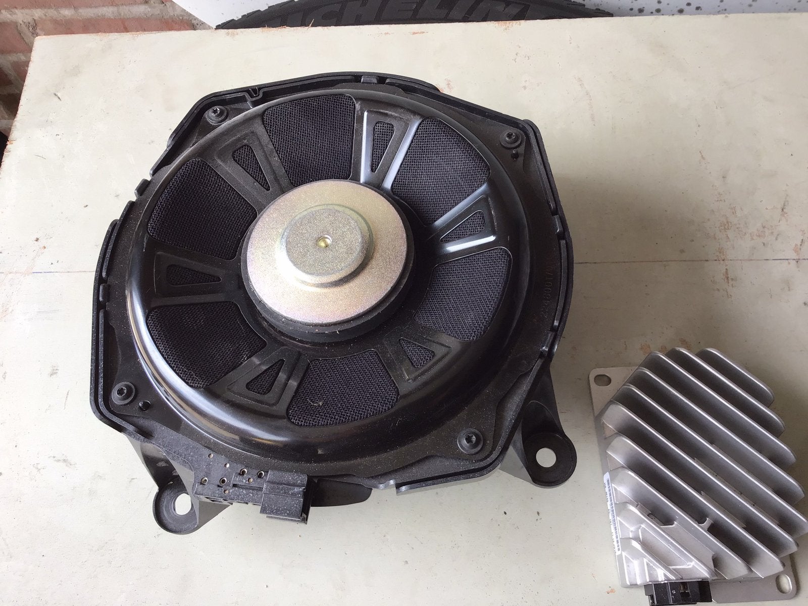 Mercedes A klasse W177  Bassbox en versterker, Ophalen of Verzenden, Gebruikt, Mercedes-Benz