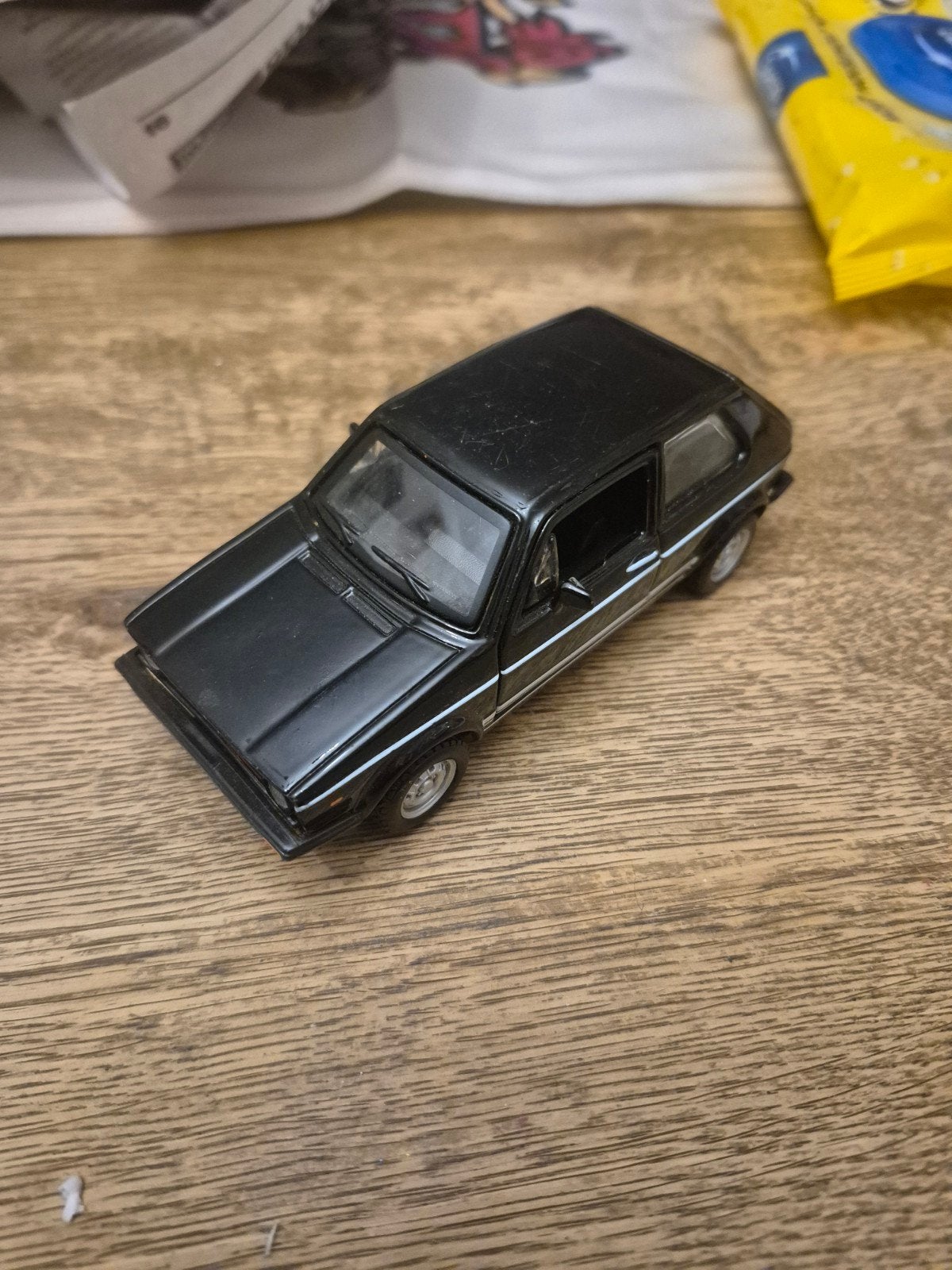 Burago VW Golf MK1 GTI 1/32 modelauto zwart, Hobby en Vrije tijd, Modelauto's | 1:32, Ophalen of Verzenden