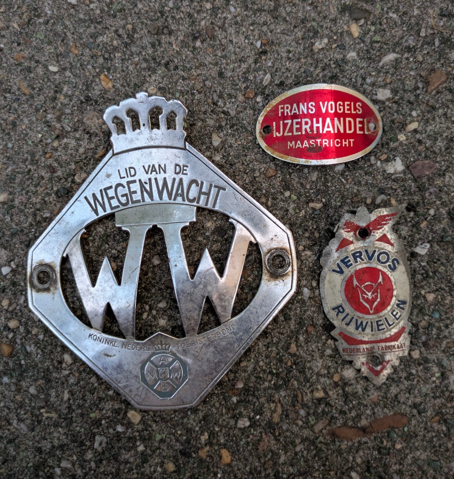 Vintage emblemen, o.a. ANWB Wegenwacht, Ophalen of Verzenden, Gebruikt, Auto's