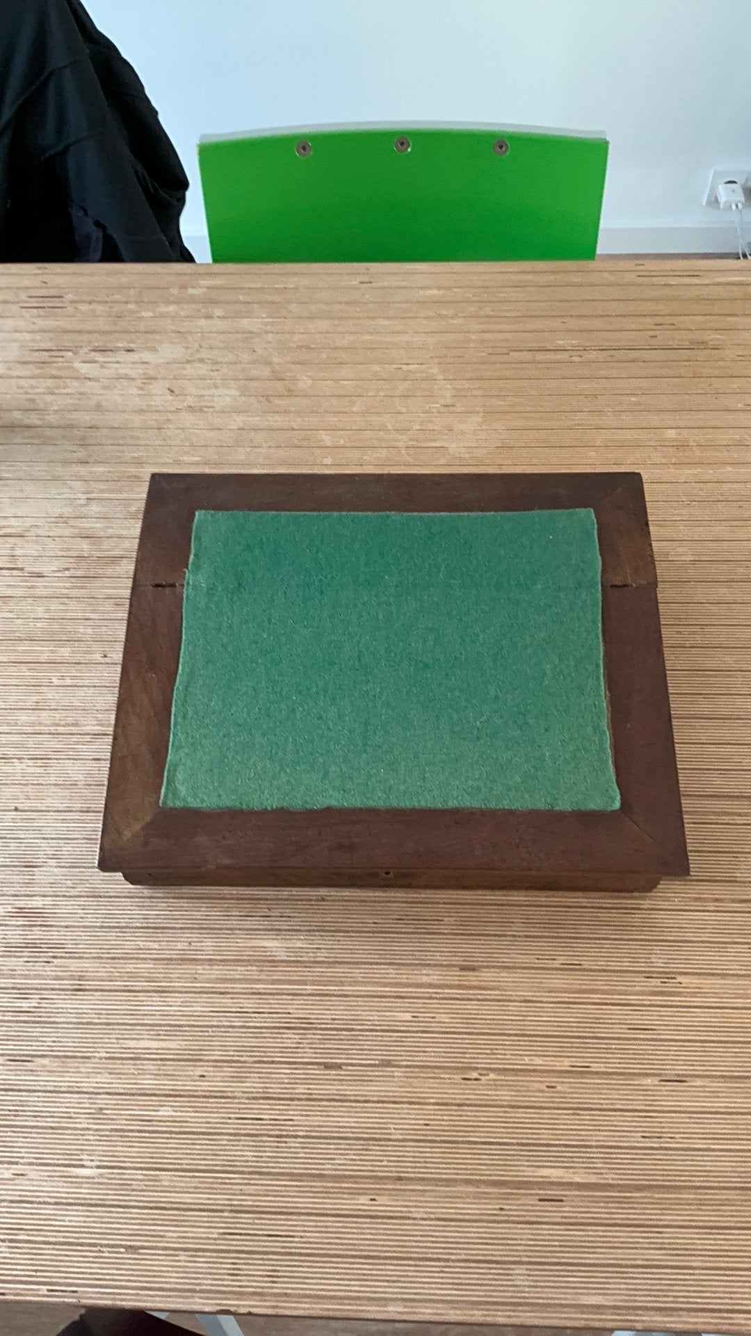 Tafellessenaar, schrijflessenaar, bijbel lessenaar, Ophalen