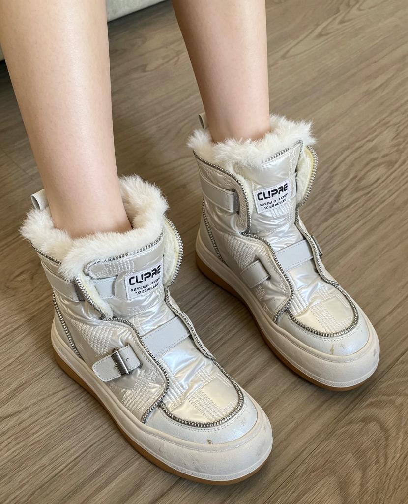 Silver winter boots, Ophalen of Verzenden, Zo goed als nieuw, Snowboots
