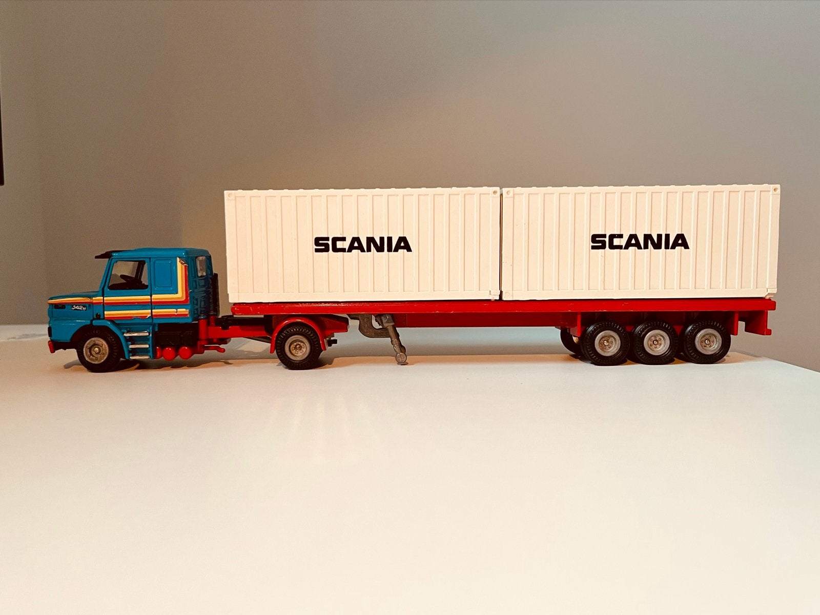 Tekno Scania 142H met oplegger, Ophalen of Verzenden, Zo goed als nieuw