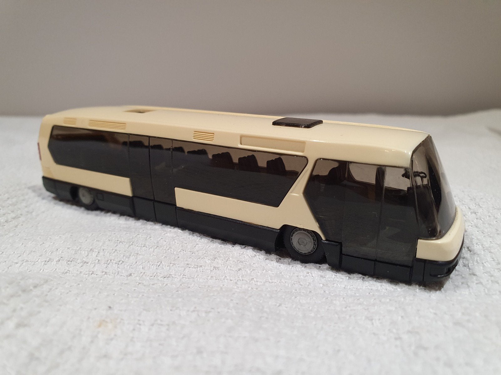 Rietze Neoplan Metroliner bus 1:87 zwart/wit, Ophalen of Verzenden, Gebruikt, Bus of Vrachtwagen, Rietze
