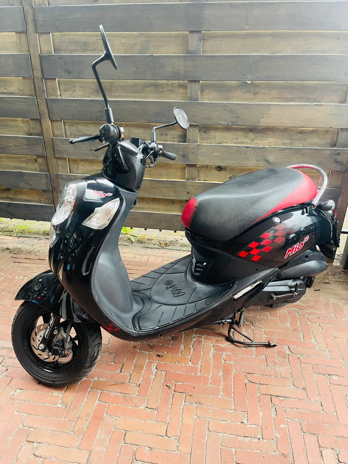 Sym mio 50 *NIEUWSTAAT*, Ophalen, Zo goed als nieuw, Benzine, 50 cc