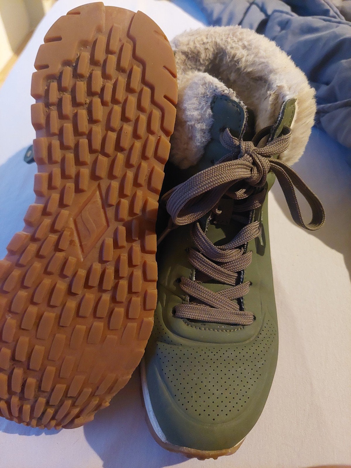 Skechers dameslaarzen maat 37.5, zo goed als nieuw, Kleding | Dames, Schoenen, Skechers, Gedragen, Groen, Wandelschoenen
