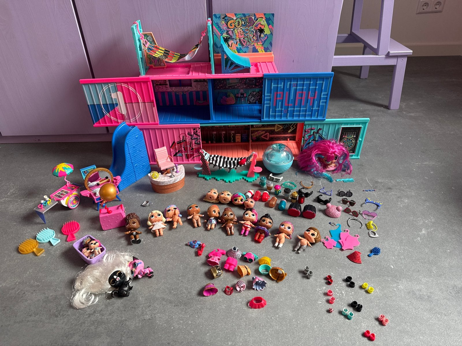 LOL Surprise Speelgoedhuis met poppen en accessoires, Ophalen, Gebruikt, Overige typen