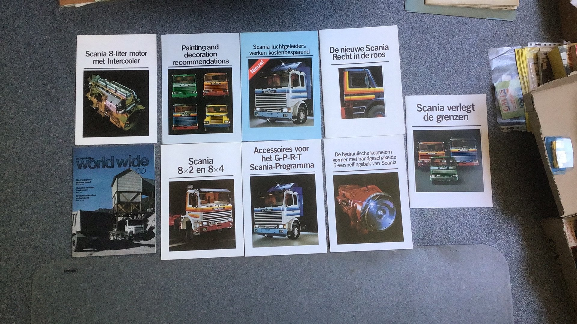 SCANIA VABIS FOLDERS OUD EN JONGER LOT 9 STUKS LIEFHEBBERS ?, Ophalen of Verzenden, Nieuw, Overige merken, Diverse auteurs