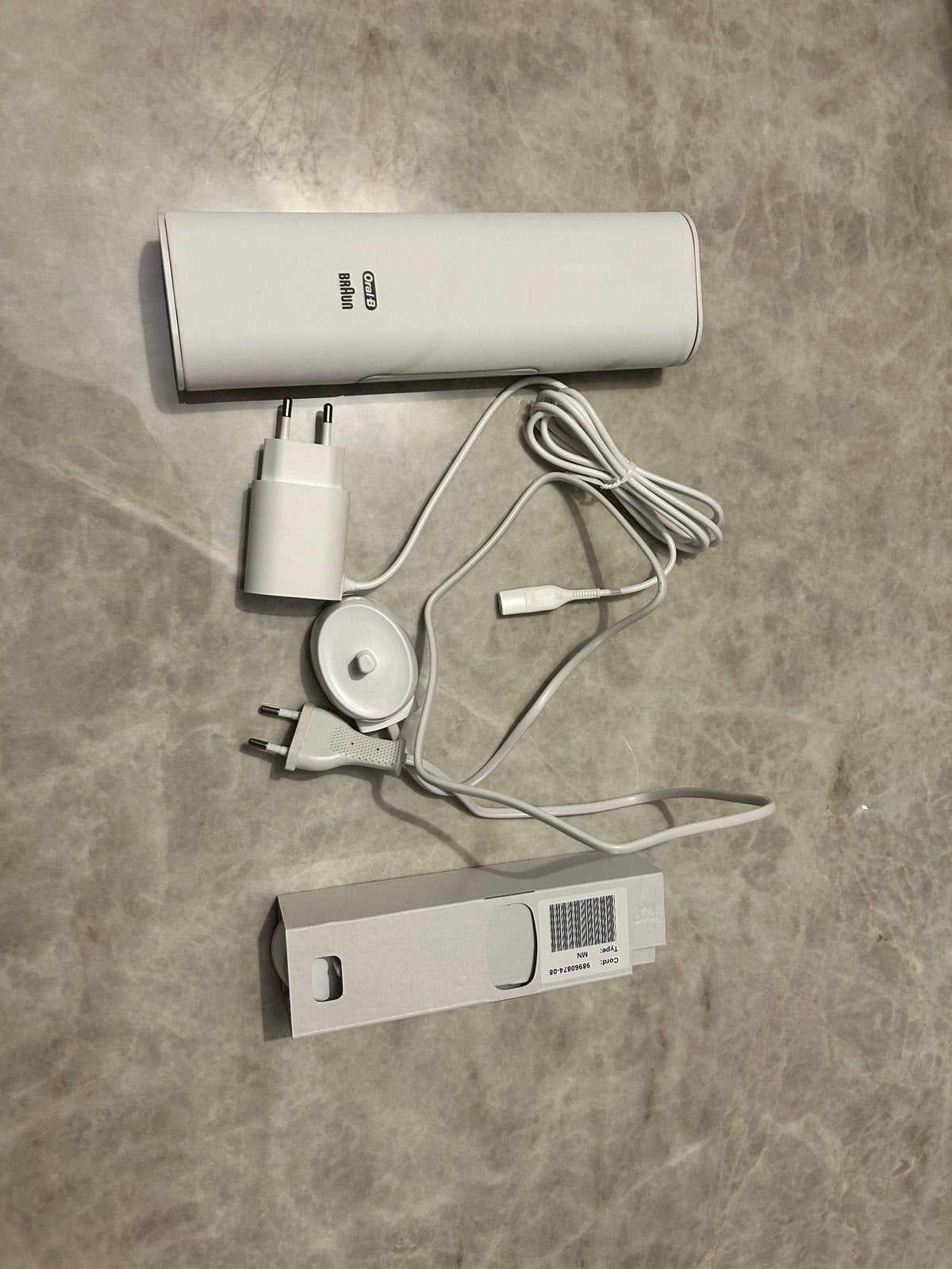 Oral-B elektrische tandenborstel reisetui en oplader, Ophalen of Verzenden, Gebruikt, Mondverzorging