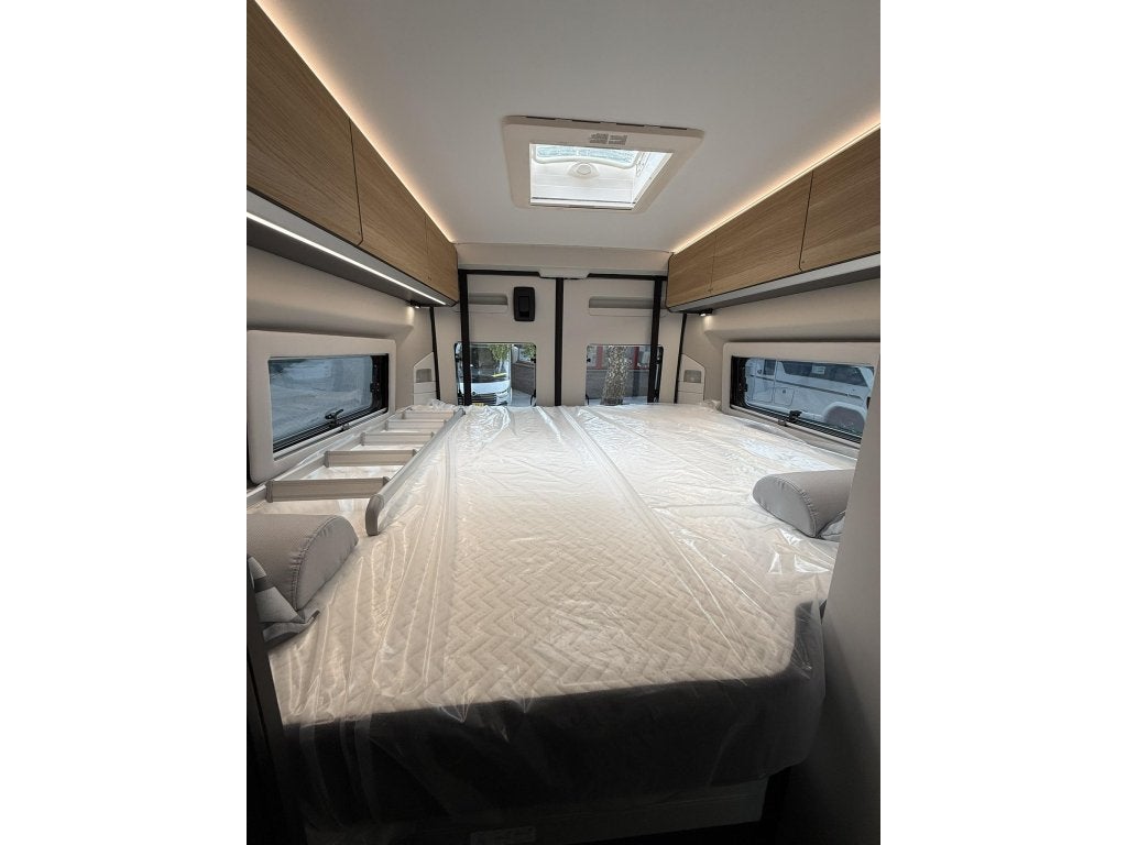 Adria Twin 640 SGX 60Y HEFDAK + HEFBED - CO-DRIVER, Automaat, Standaard zit, Koelkast, Fiat