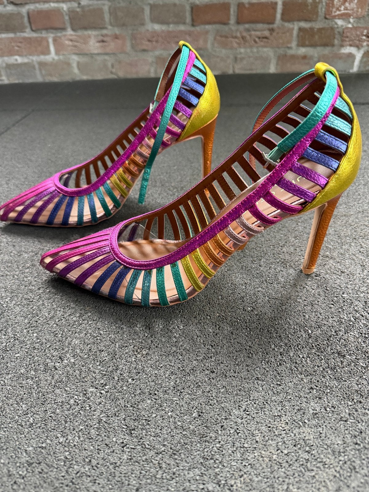 Kurt Geiger pumps met enkelbandje, 1x gedragen, Ophalen, Zo goed als nieuw, Overige kleuren, Pumps