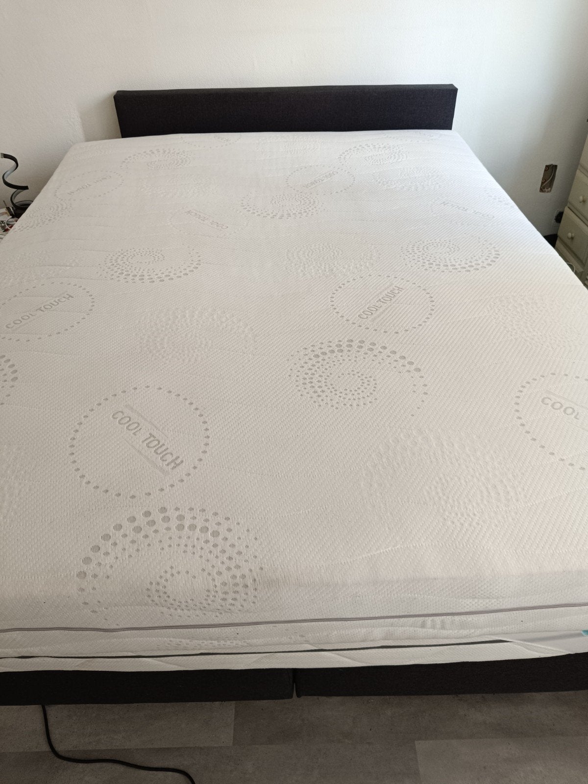 Cool Touch Traagschuimmatras 160x200 cm - Zo goed als nieuw, Huis en Inrichting, Slaapkamer | Matrassen en Bedbodems, Ophalen