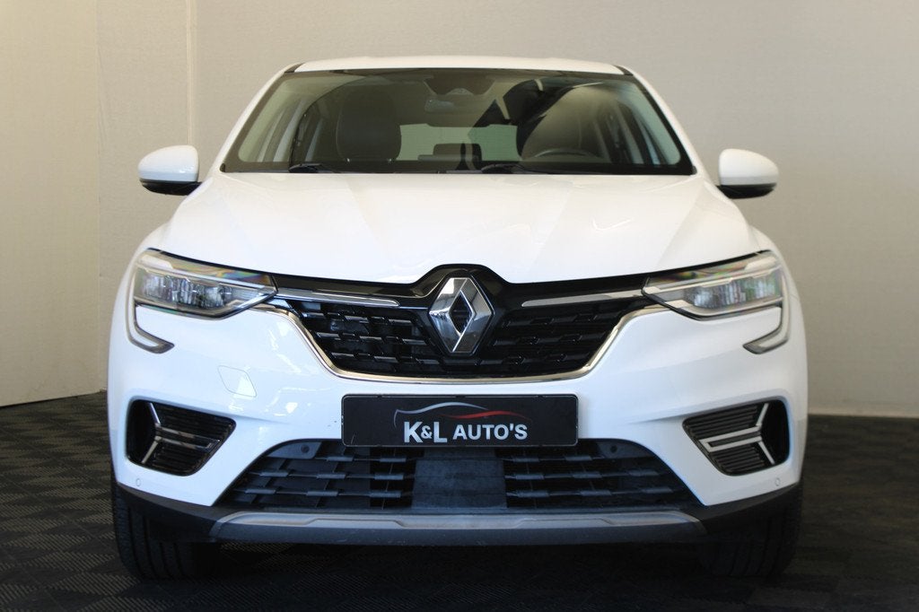 Renault Arkana 1.6 E-Tech Hybrid 145 Intens Groot navi, Auto's, Renault, Arkana, Stof, Gebruikt, Zwart