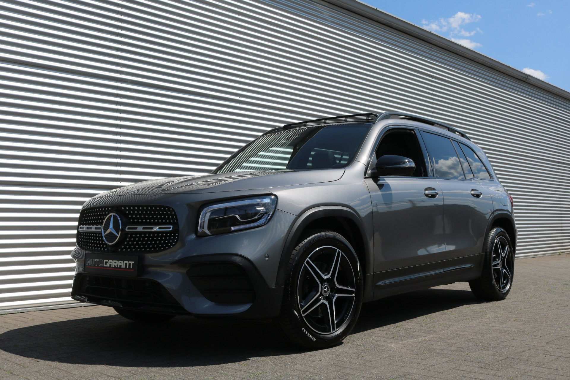 Mercedes-Benz GLB 200 AMG Pakket AMG NightPakket (Pano Sport, Gebruikt, 4 cilinders, 14 km/l, Bedrijf