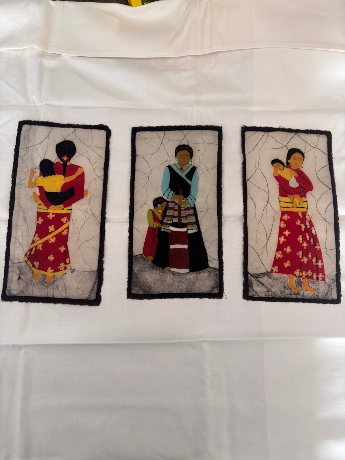 Set van 3 Nepalese foto's op stof, Wanddecoratie, Textiel, Handgemaakt, Ophalen of Verzenden