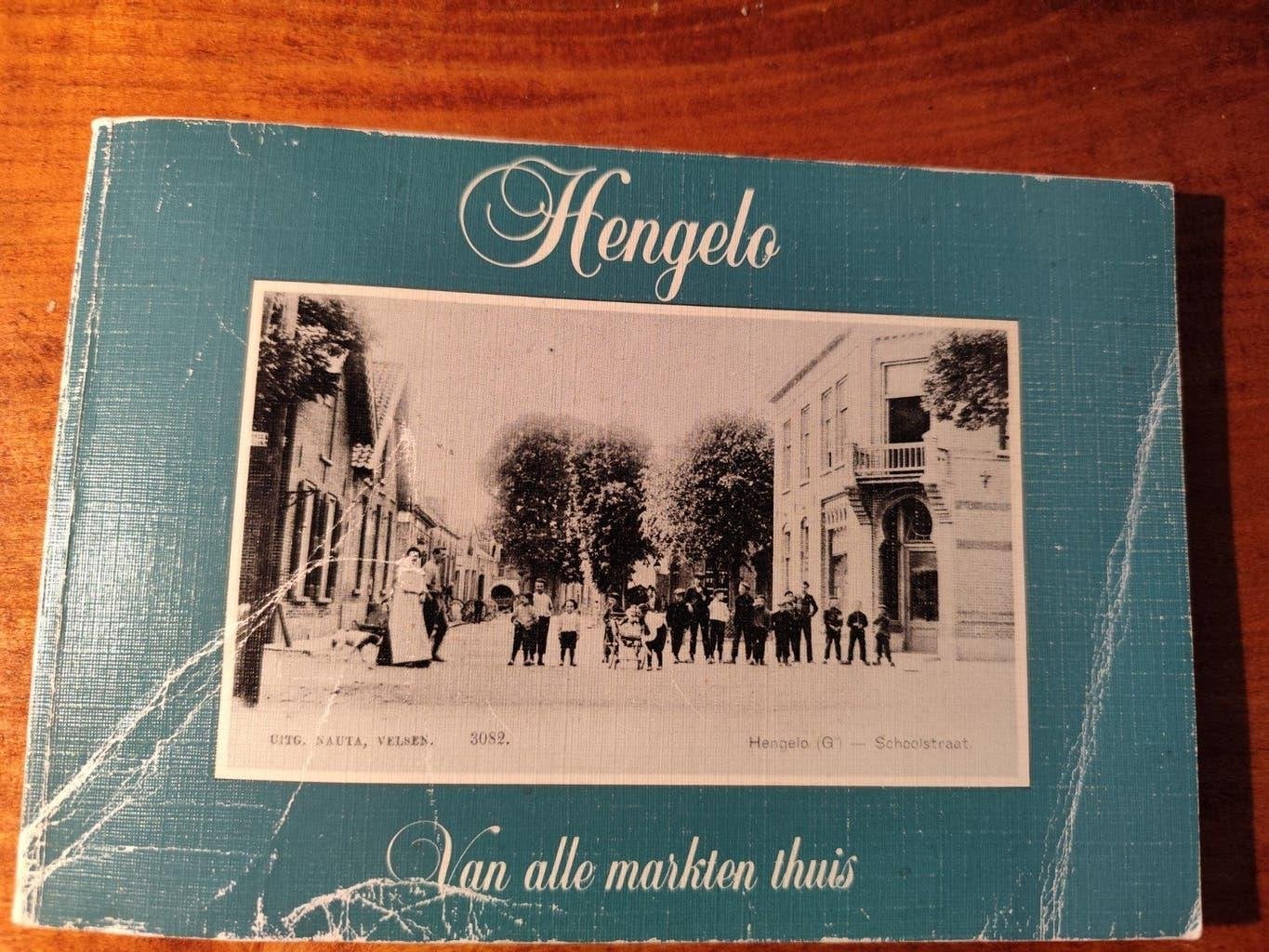 Hengelo van alle markten thuis, Ophalen of Verzenden, Gelezen
