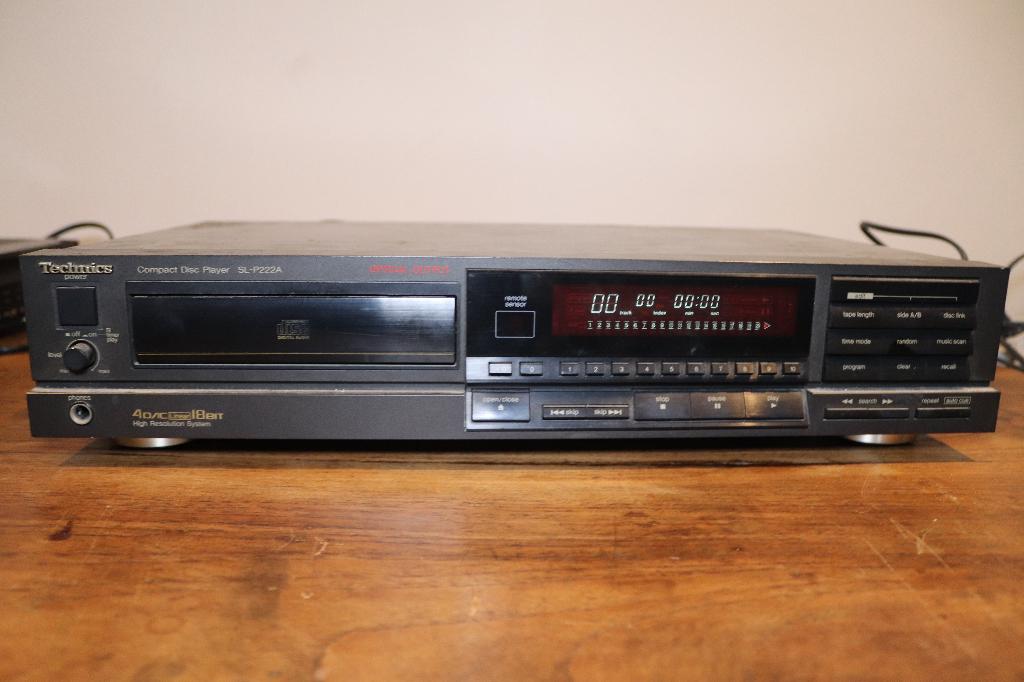 Technics SL-P222A CD speler voor onderdelen, Audio, Tv en Foto, Cd-spelers, Ophalen of Verzenden, Niet werkend, Technics