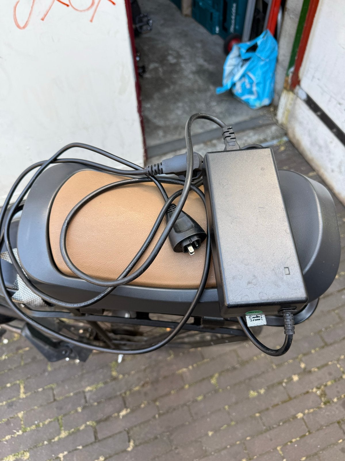 Stella elektrische fiets met kinderzitje en mand, Fietsen en Brommers, Elektrische fietsen, Overige merken, Gebruikt, Ophalen of Verzenden