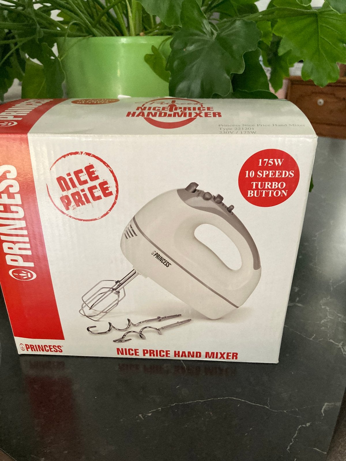 Handmixer, 4 liter of meer, Ophalen, Zo goed als nieuw, 3 snelheden of meer