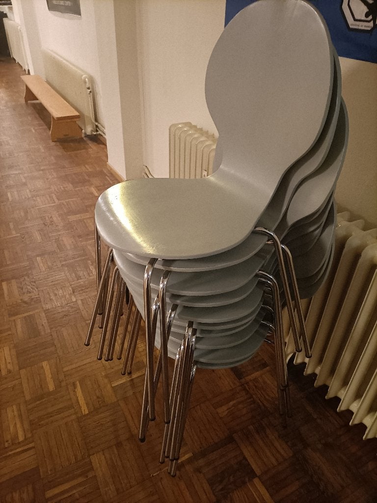 Stoelen (beige en/of grijze) 10 of meer per model, Ophalen, Zo goed als nieuw, Overige kleuren, Vijf, Zes of meer stoelen