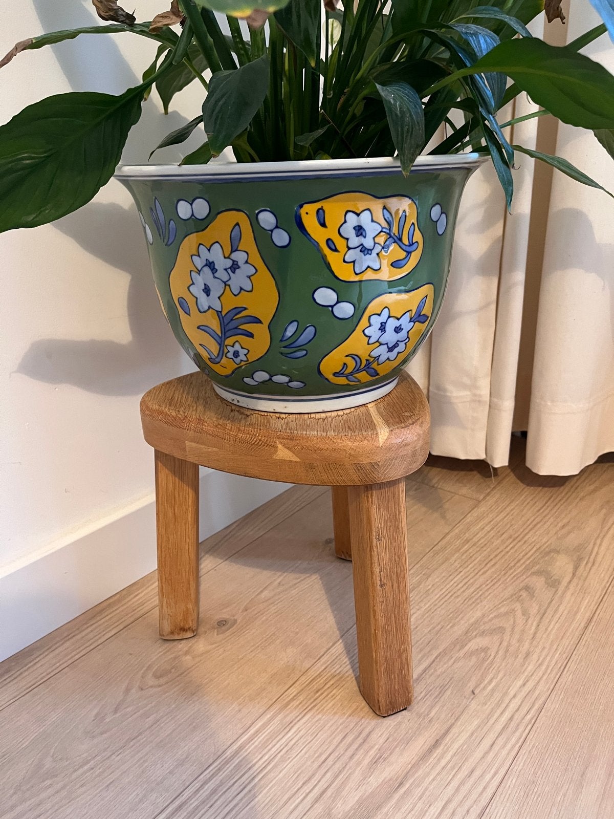 Houten krukje - Decoratief en functioneel, Huis en Inrichting, Ophalen, Gebruikt, Hout