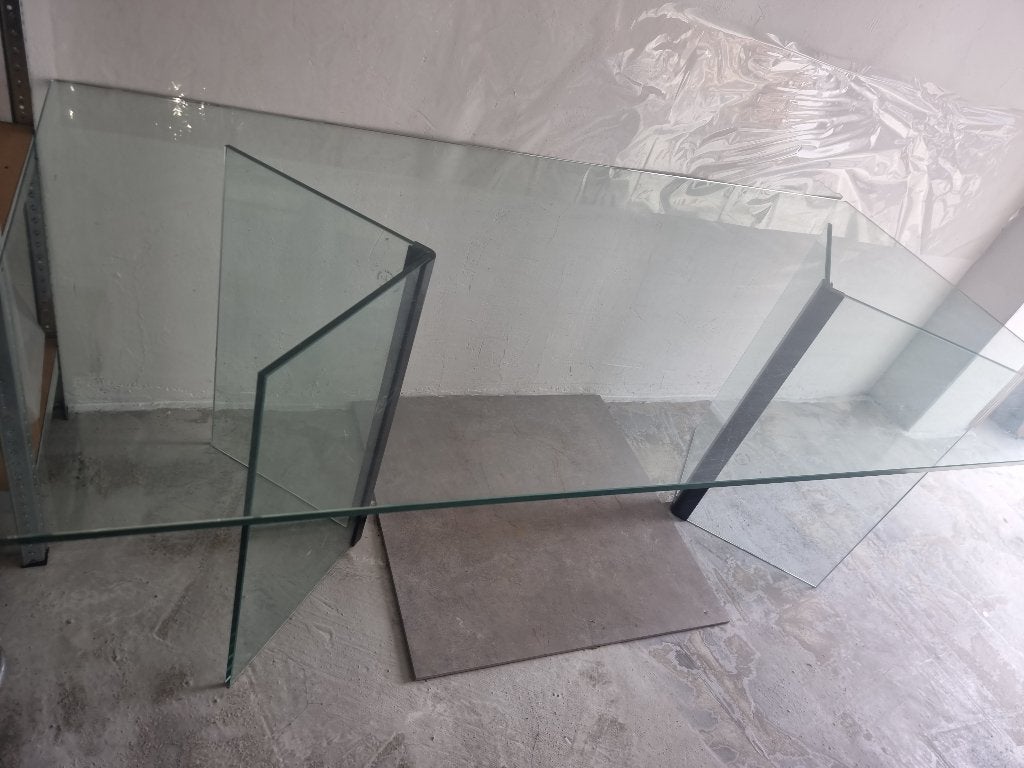 Stevige glazen tafel, Ophalen, Glas, 50 tot 100 cm, 150 tot 200 cm
