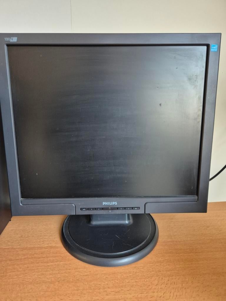 Philips 190V Monitor - 19 inch LCD Scherm, Philips, Kantelbaar, Ophalen of Verzenden, VGA