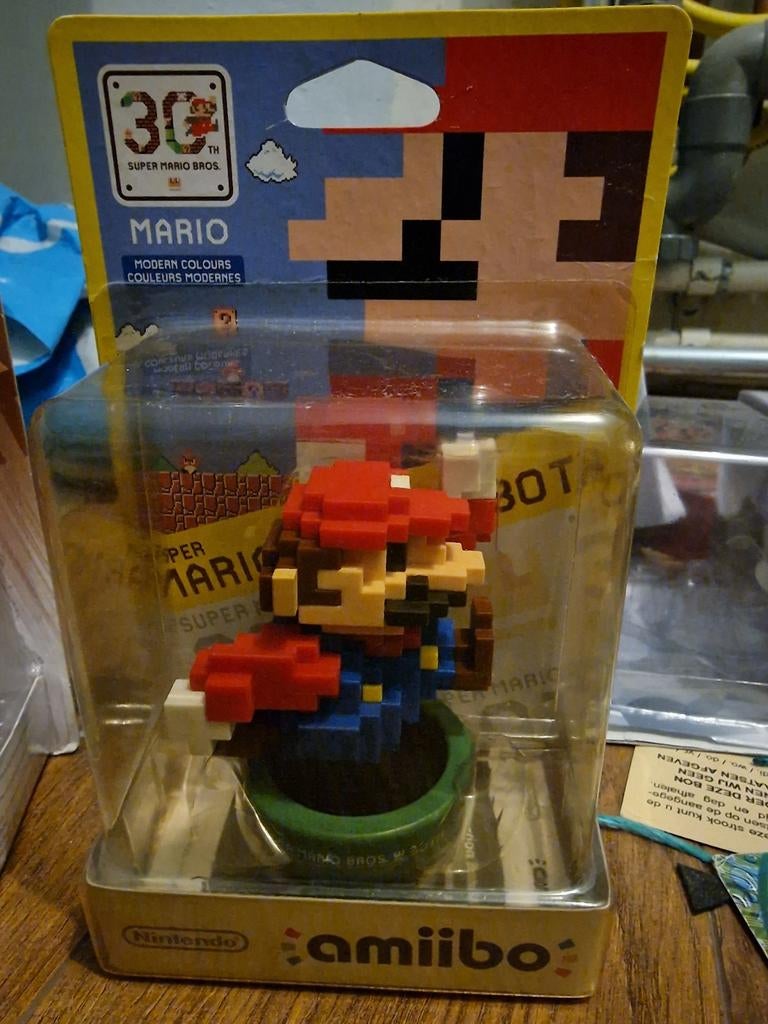 Super Mario Amiibo Modern Colours - Ongeopend, Ophalen of Verzenden, Nieuw