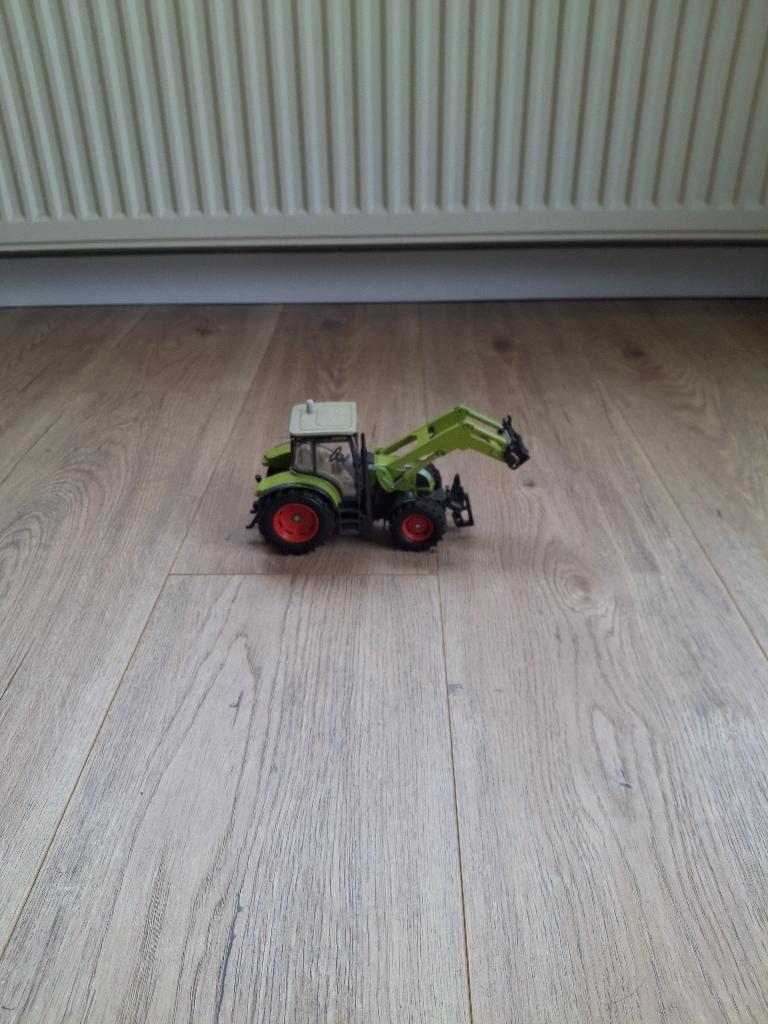 Claas trekker siku 1 32, Ophalen, Zo goed als nieuw, Tractor of Landbouw, SIKU