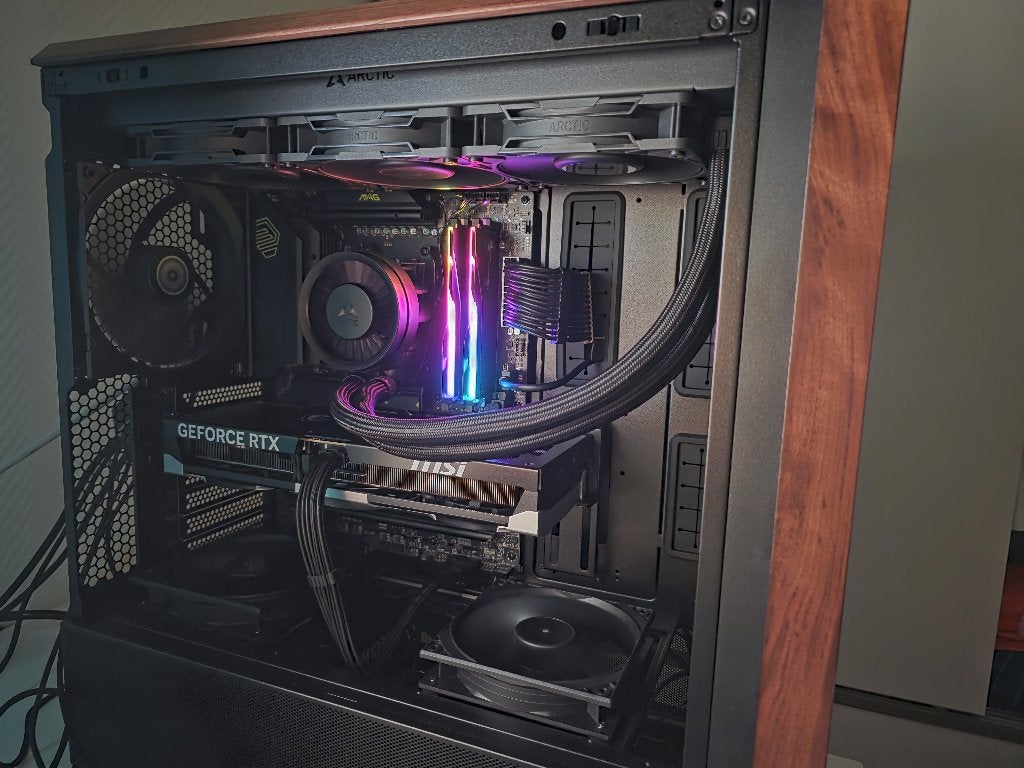 High End Gaming PC 9800x3d - 5080 - 32gb Ram - 2tb nvme, Ophalen, 32 GB, Nieuw, 2 TB