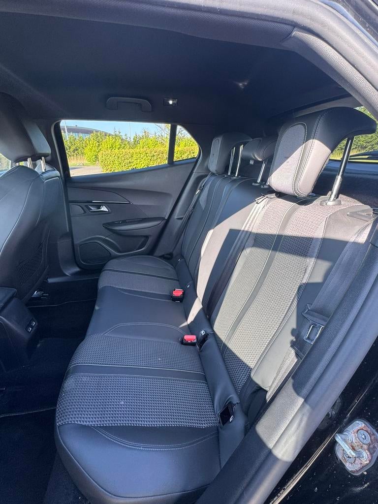 Foto 19 van Peugeot 2008 1.2 Puretech GT